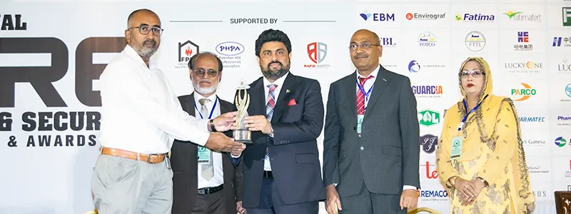 AKUH Receives the Prestigious National Fire Safety Award