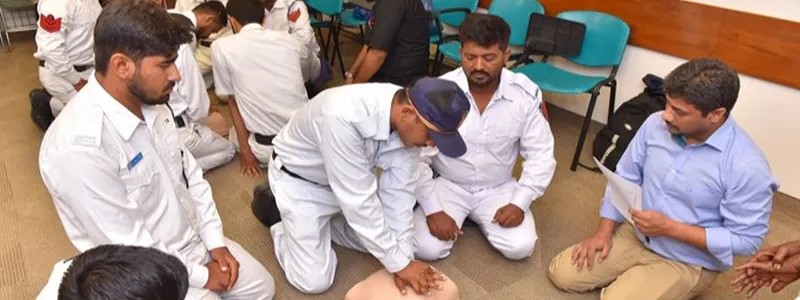 Year of Emergency Medicine – CPR Training Session with the Sindh Traffic Police